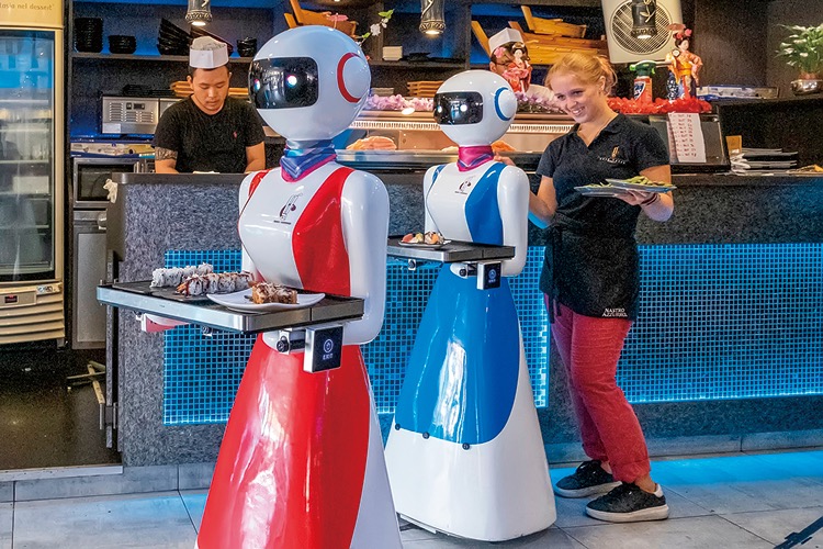 Cover Story 應用篇  從螢幕助手到實體夥伴  人機協作持續進化